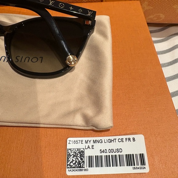 Loui vuitton cat eye sunglasses - Picture 13 of 14